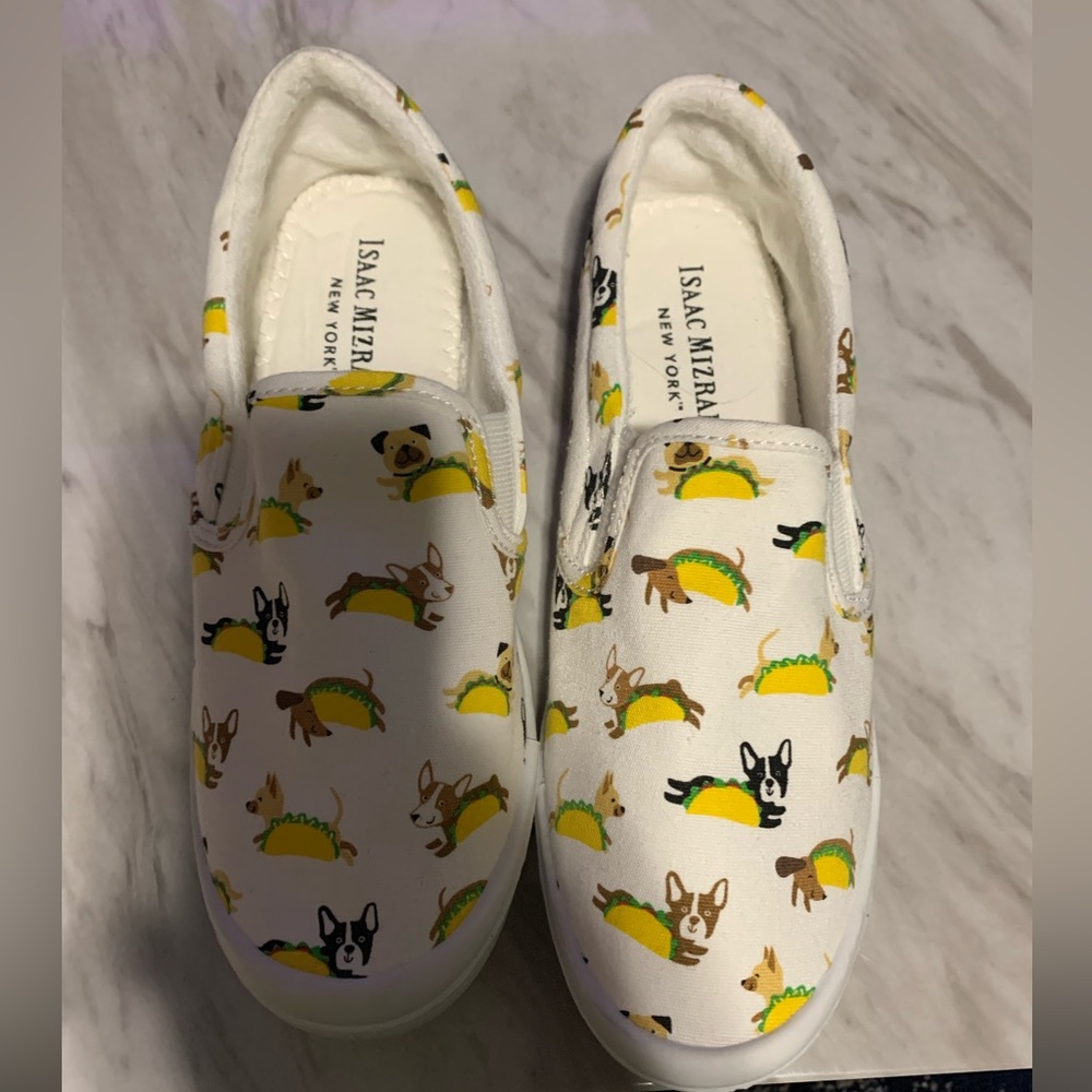 Isaac Mizrahi taco dog shoes